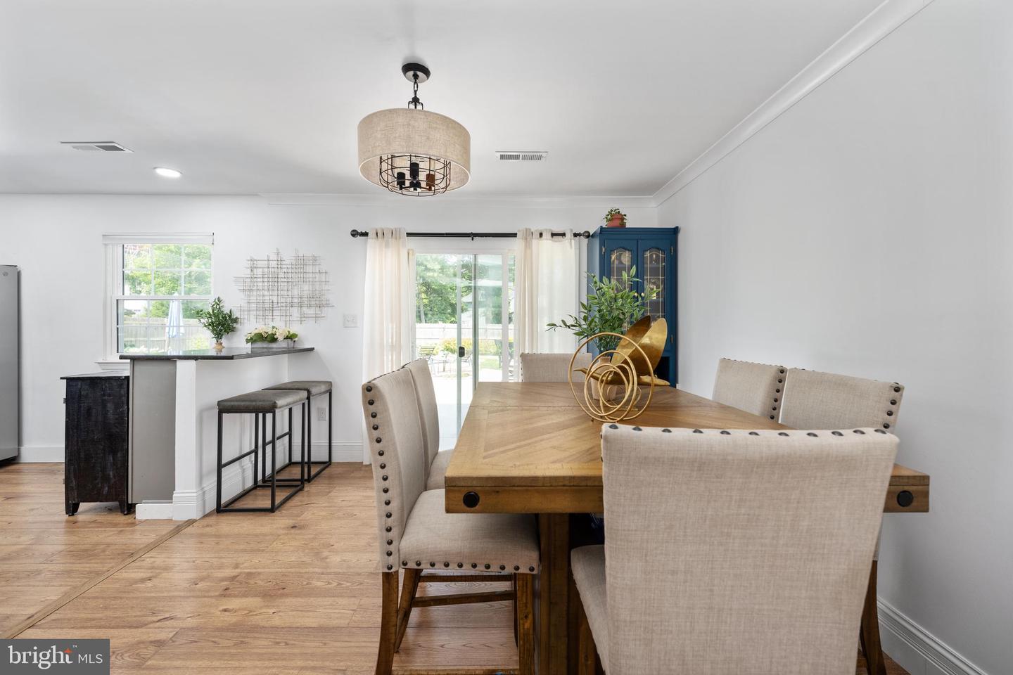 13342 PELICAN RD, WOODBRIDGE, Virginia 22193, 5 Bedrooms Bedrooms, ,3 BathroomsBathrooms,Residential,For sale,13342 PELICAN RD,VAPW2085854 MLS # VAPW2085854