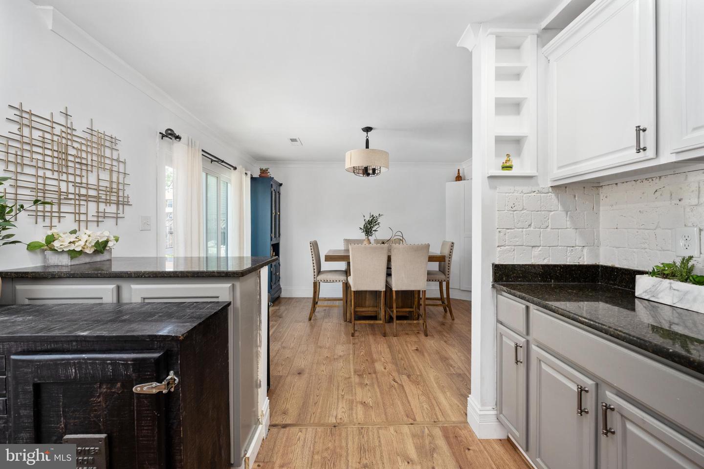 13342 PELICAN RD, WOODBRIDGE, Virginia 22193, 5 Bedrooms Bedrooms, ,3 BathroomsBathrooms,Residential,For sale,13342 PELICAN RD,VAPW2085854 MLS # VAPW2085854