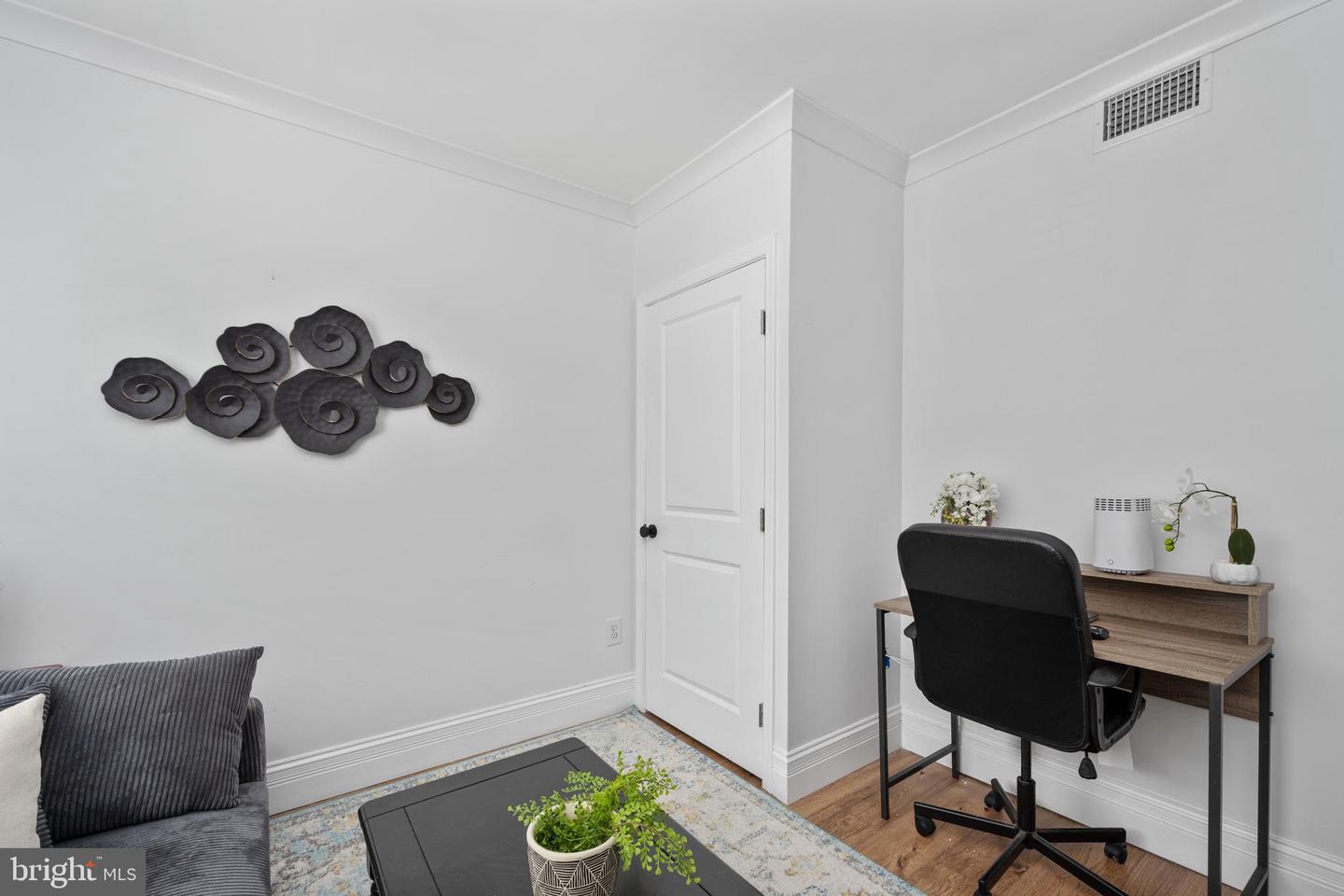 13342 PELICAN RD, WOODBRIDGE, Virginia 22193, 5 Bedrooms Bedrooms, ,3 BathroomsBathrooms,Residential,For sale,13342 PELICAN RD,VAPW2085854 MLS # VAPW2085854