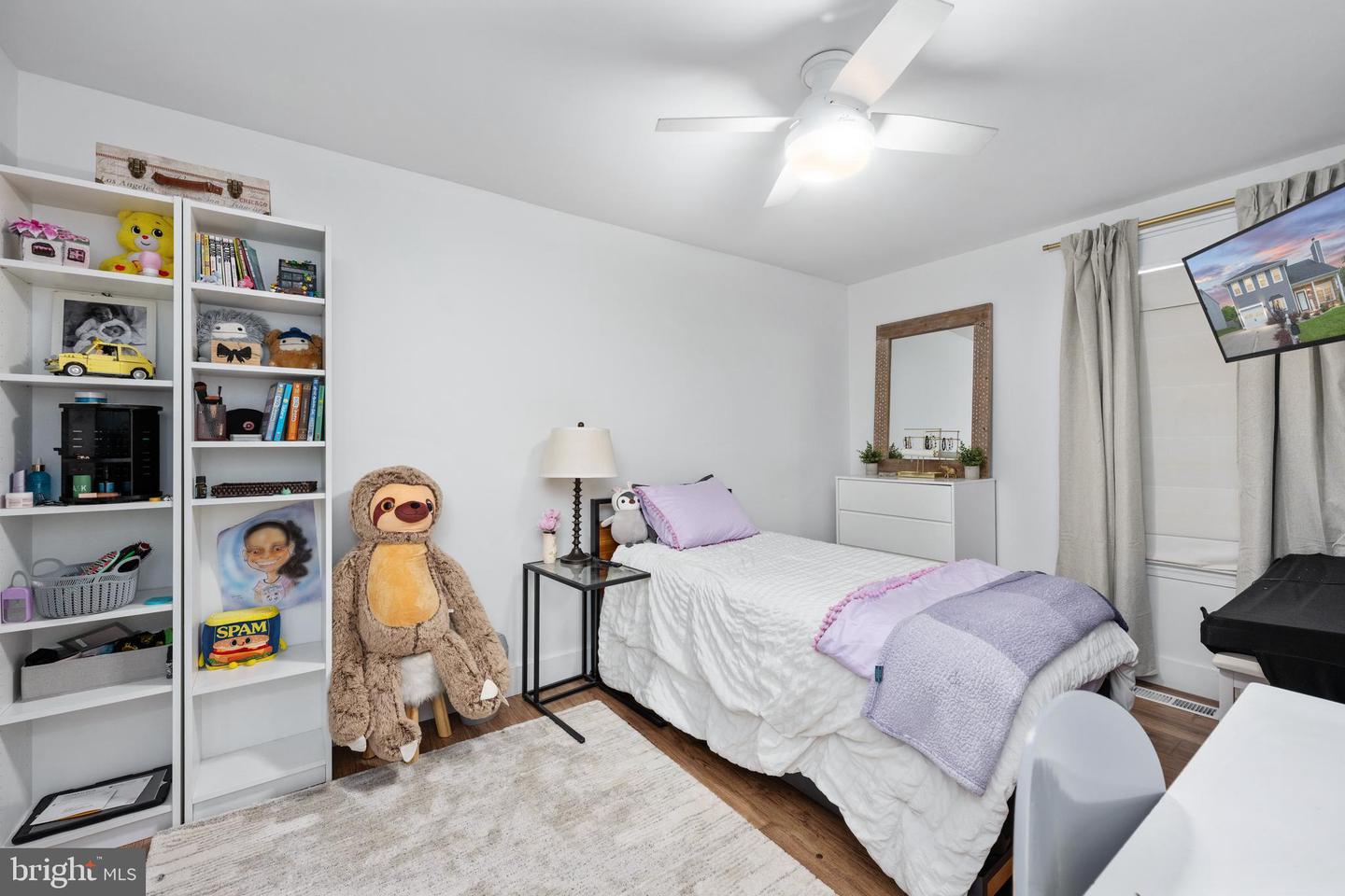 13342 PELICAN RD, WOODBRIDGE, Virginia 22193, 5 Bedrooms Bedrooms, ,3 BathroomsBathrooms,Residential,For sale,13342 PELICAN RD,VAPW2085854 MLS # VAPW2085854