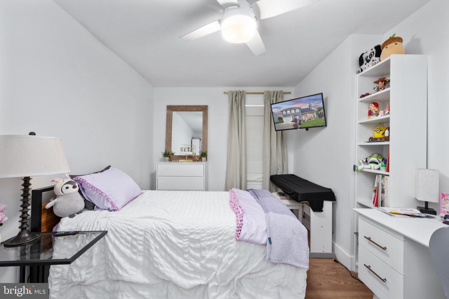 13342 PELICAN RD, WOODBRIDGE, Virginia 22193, 5 Bedrooms Bedrooms, ,3 BathroomsBathrooms,Residential,For sale,13342 PELICAN RD,VAPW2085854 MLS # VAPW2085854