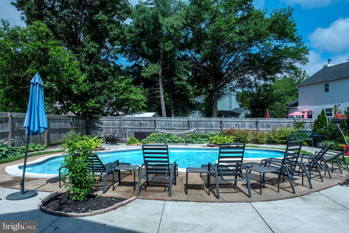 13342 PELICAN RD, WOODBRIDGE, Virginia 22193, 5 Bedrooms Bedrooms, ,3 BathroomsBathrooms,Residential,For sale,13342 PELICAN RD,VAPW2085854 MLS # VAPW2085854