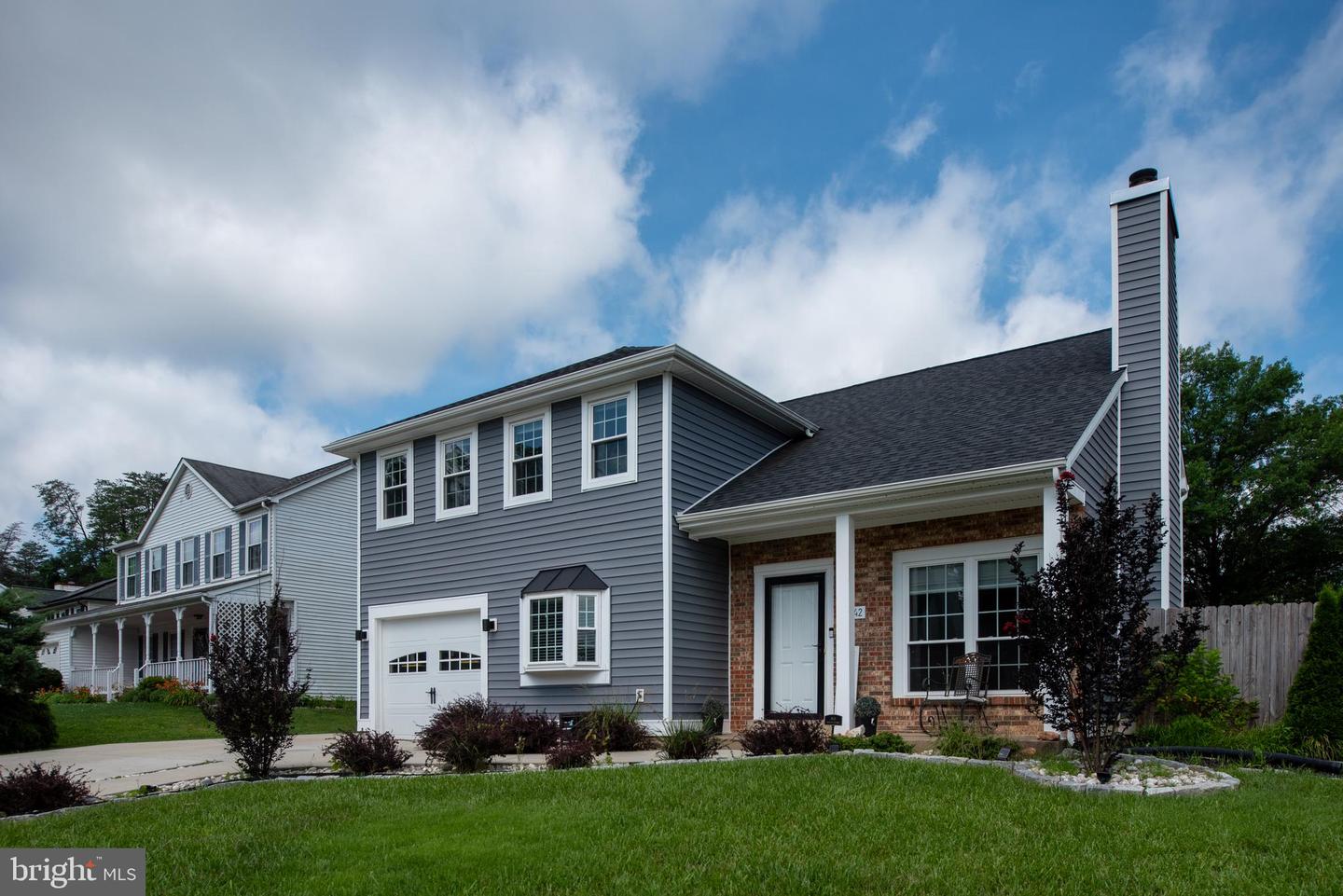 13342 PELICAN RD, WOODBRIDGE, Virginia 22193, 5 Bedrooms Bedrooms, ,3 BathroomsBathrooms,Residential,For sale,13342 PELICAN RD,VAPW2085854 MLS # VAPW2085854