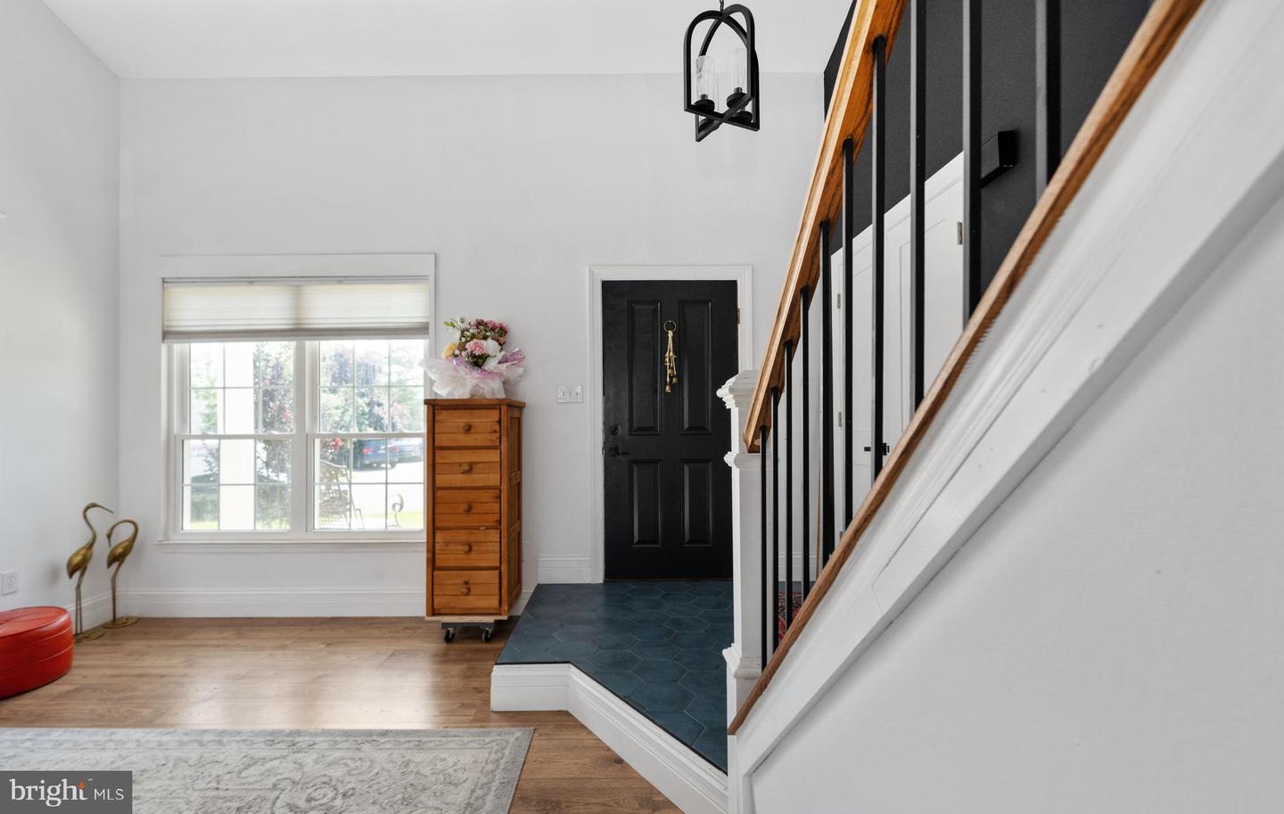 13342 PELICAN RD, WOODBRIDGE, Virginia 22193, 5 Bedrooms Bedrooms, ,3 BathroomsBathrooms,Residential,For sale,13342 PELICAN RD,VAPW2085854 MLS # VAPW2085854