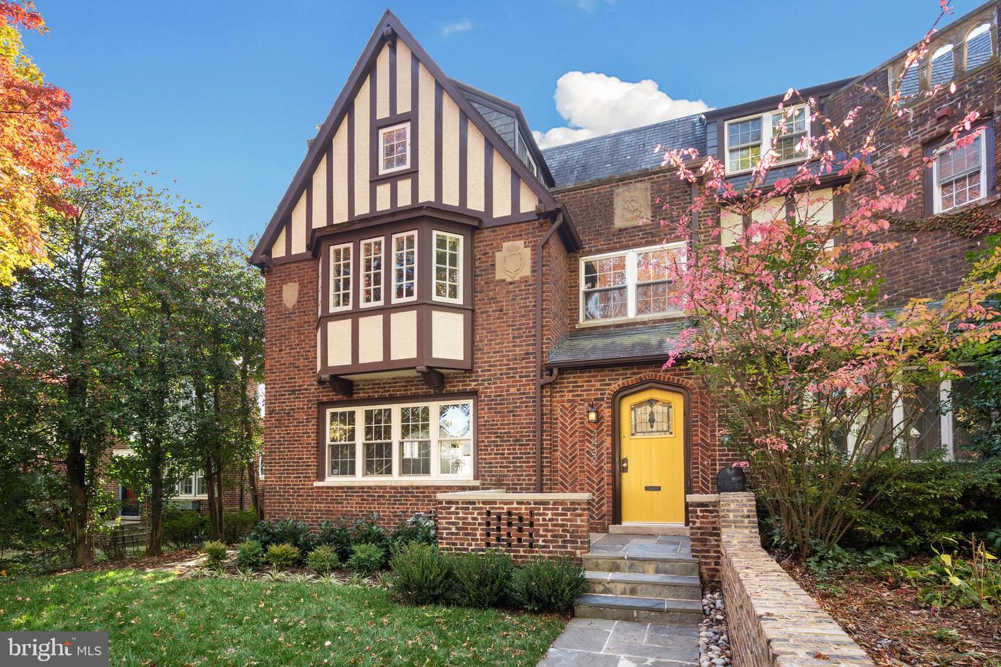 4432 Q ST NW, WASHINGTON, District Of Columbia 20007, 6 Bedrooms Bedrooms, ,4 BathroomsBathrooms,Residential,For sale,4432 Q ST NW,DCDC2213394 MLS # DCDC2213394