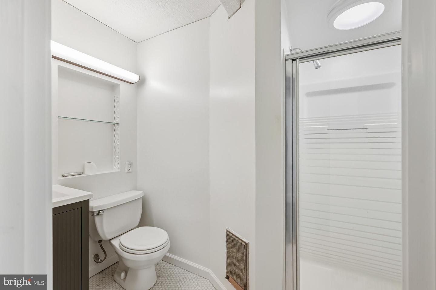 4432 Q ST NW, WASHINGTON, District Of Columbia 20007, 6 Bedrooms Bedrooms, ,4 BathroomsBathrooms,Residential,For sale,4432 Q ST NW,DCDC2213394 MLS # DCDC2213394