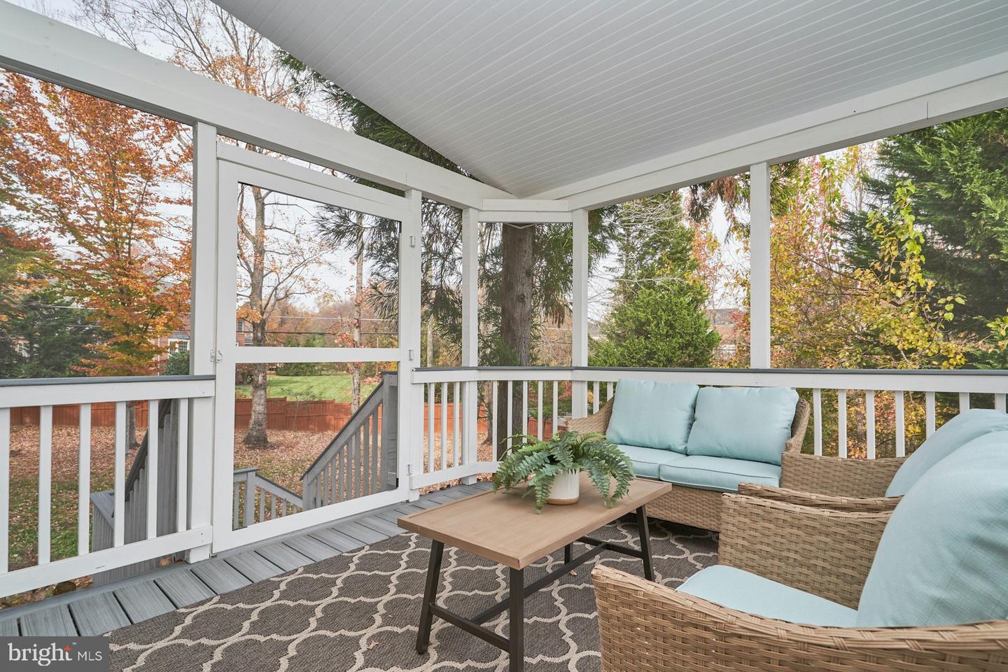 5132 GAGNE CT, FAIRFAX, Virginia 22030, 4 Bedrooms Bedrooms, ,3 BathroomsBathrooms,Residential,For sale,5132 GAGNE CT,VAFX2260170 MLS # VAFX2260170