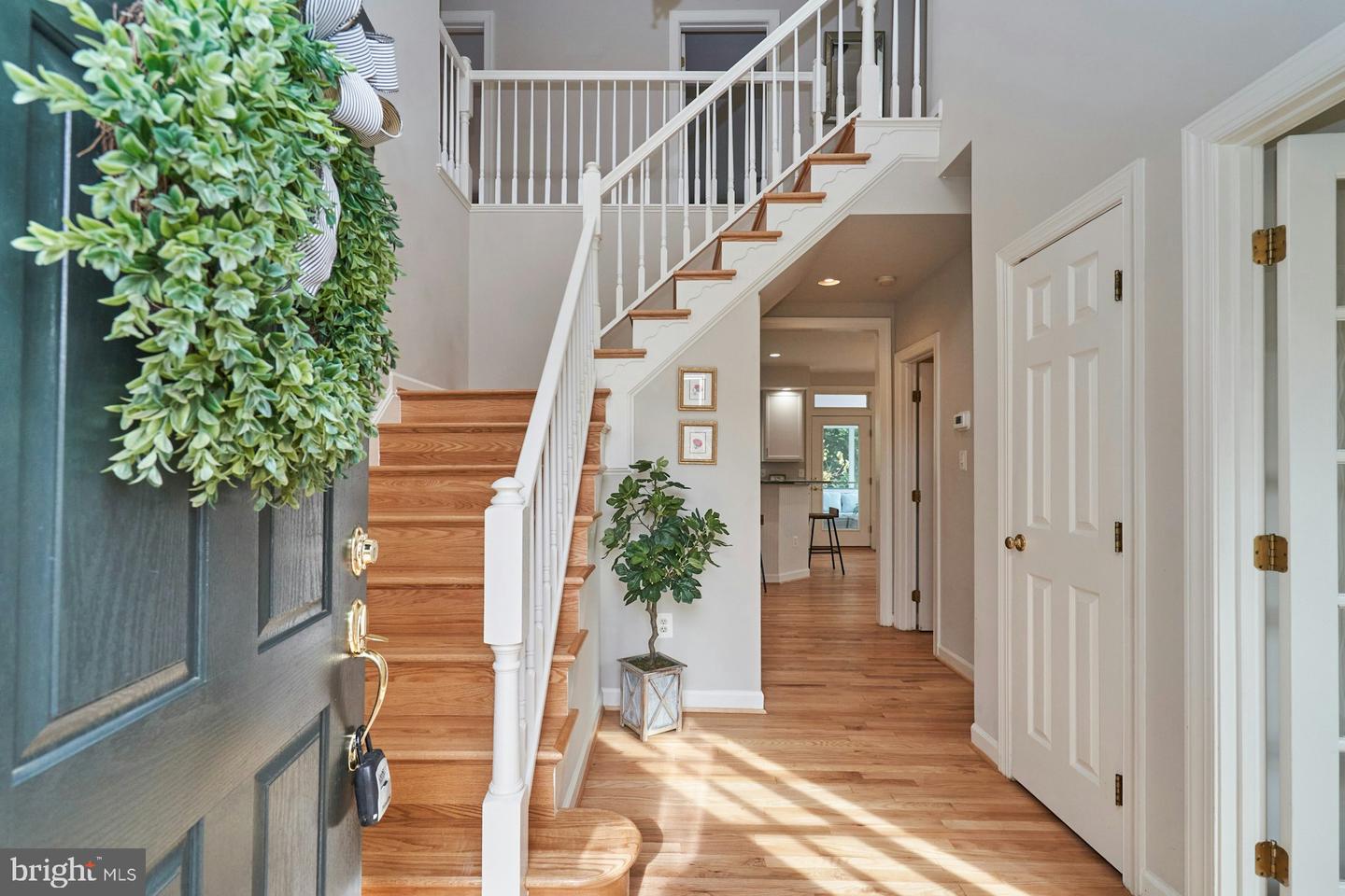 5132 GAGNE CT, FAIRFAX, Virginia 22030, 4 Bedrooms Bedrooms, ,3 BathroomsBathrooms,Residential,For sale,5132 GAGNE CT,VAFX2260170 MLS # VAFX2260170