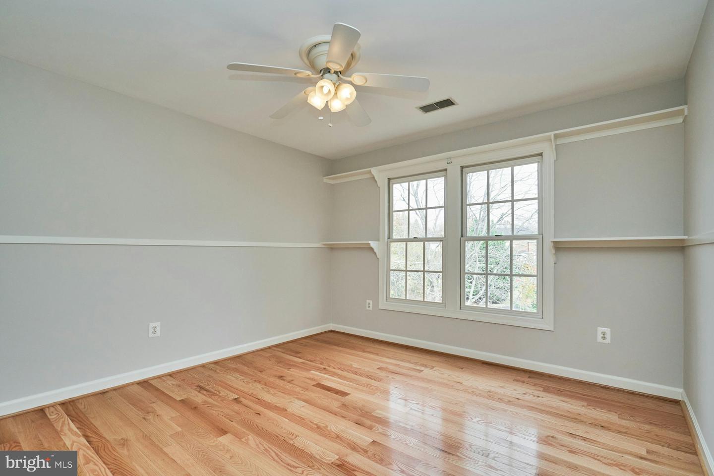 5132 GAGNE CT, FAIRFAX, Virginia 22030, 4 Bedrooms Bedrooms, ,3 BathroomsBathrooms,Residential,For sale,5132 GAGNE CT,VAFX2260170 MLS # VAFX2260170