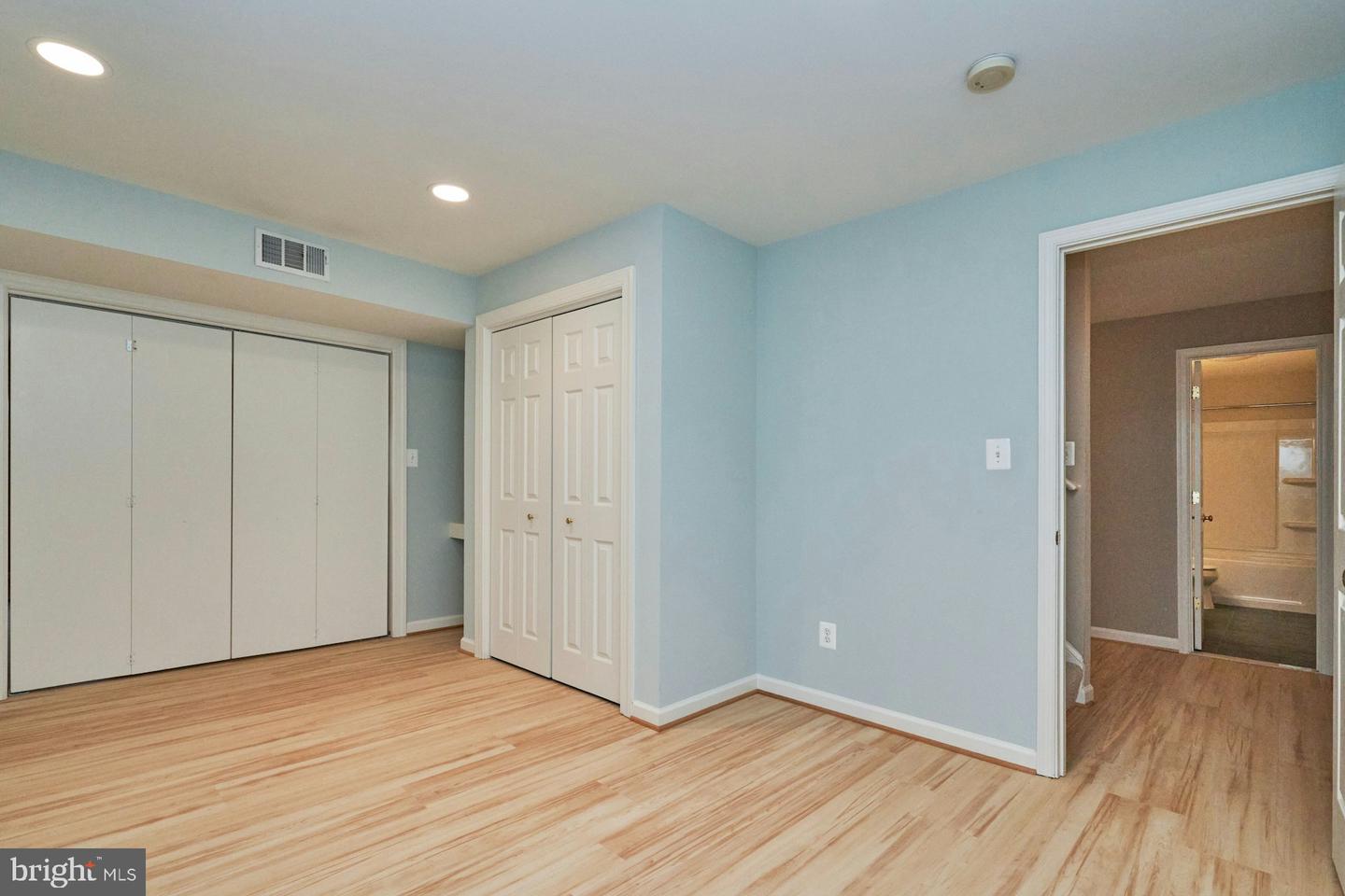 5132 GAGNE CT, FAIRFAX, Virginia 22030, 4 Bedrooms Bedrooms, ,3 BathroomsBathrooms,Residential,For sale,5132 GAGNE CT,VAFX2260170 MLS # VAFX2260170