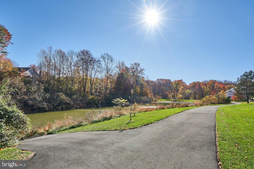 5132 GAGNE CT, FAIRFAX, Virginia 22030, 4 Bedrooms Bedrooms, ,3 BathroomsBathrooms,Residential,For sale,5132 GAGNE CT,VAFX2260170 MLS # VAFX2260170