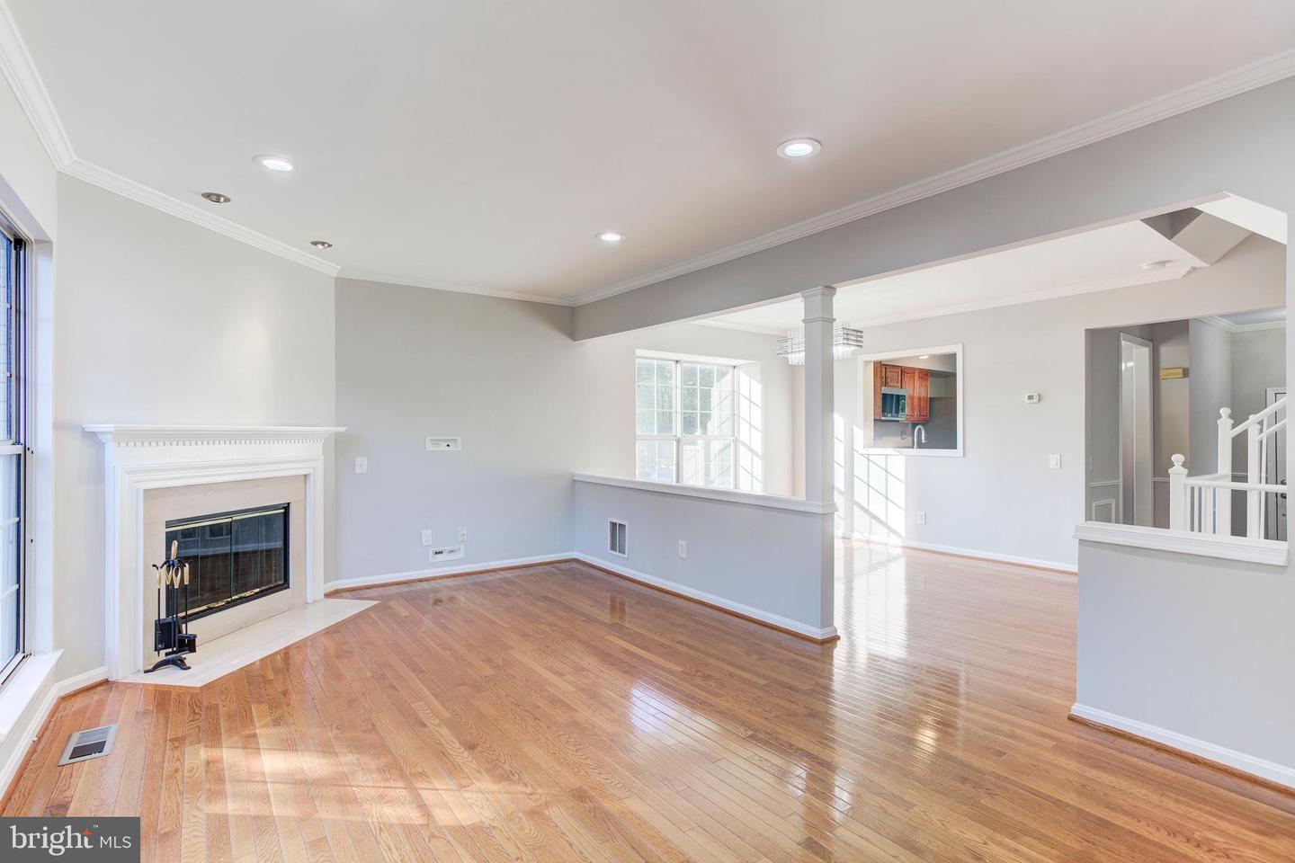 7913 REBEL WALK DR, MANASSAS, Virginia 20109, 4 Bedrooms Bedrooms, ,3 BathroomsBathrooms,Residential,For sale,7913 REBEL WALK DR,VAPW2101726 MLS # VAPW2101726