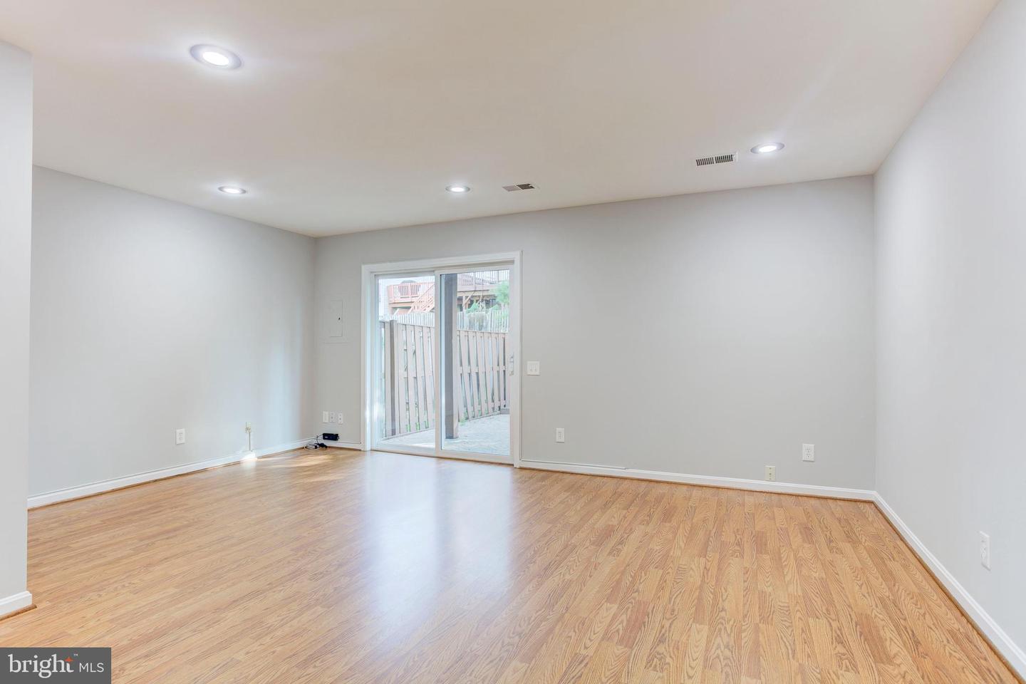 7913 REBEL WALK DR, MANASSAS, Virginia 20109, 4 Bedrooms Bedrooms, ,3 BathroomsBathrooms,Residential,For sale,7913 REBEL WALK DR,VAPW2101726 MLS # VAPW2101726