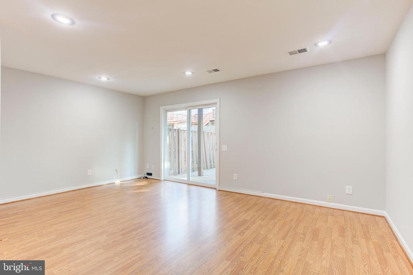 7913 REBEL WALK DR, MANASSAS, Virginia 20109, 4 Bedrooms Bedrooms, ,3 BathroomsBathrooms,Residential,For sale,7913 REBEL WALK DR,VAPW2101726 MLS # VAPW2101726