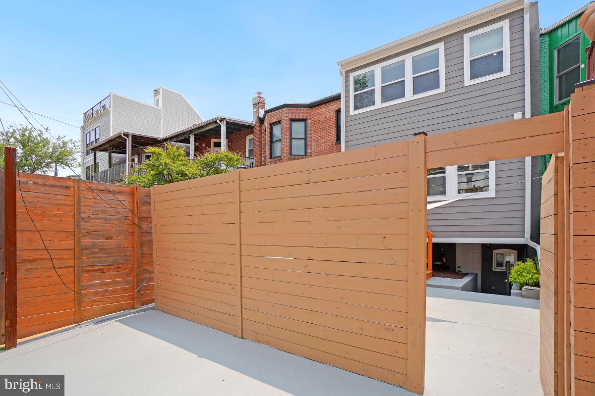 1351 NEWTON ST NW, WASHINGTON, District Of Columbia 20010, 4 Bedrooms Bedrooms, ,3 BathroomsBathrooms,Residential,For sale,1351 NEWTON ST NW,DCDC2215778 MLS # DCDC2215778