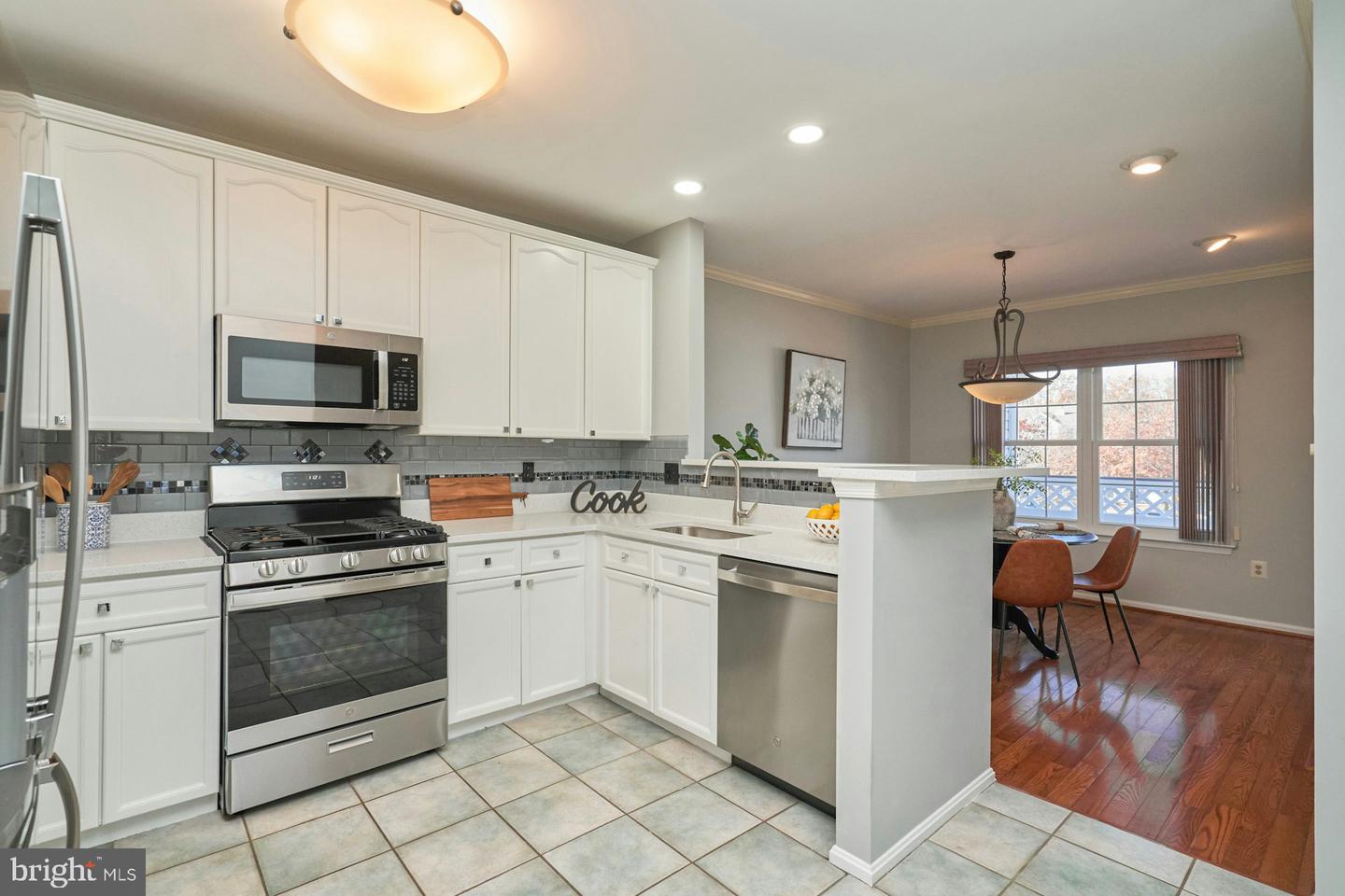 5105 WYNDHAM ROSE CV #115, CENTREVILLE, Virginia 20120, 3 Bedrooms Bedrooms, ,2 BathroomsBathrooms,Residential,For sale,5105 WYNDHAM ROSE CV #115,VAFX2262614 MLS # VAFX2262614