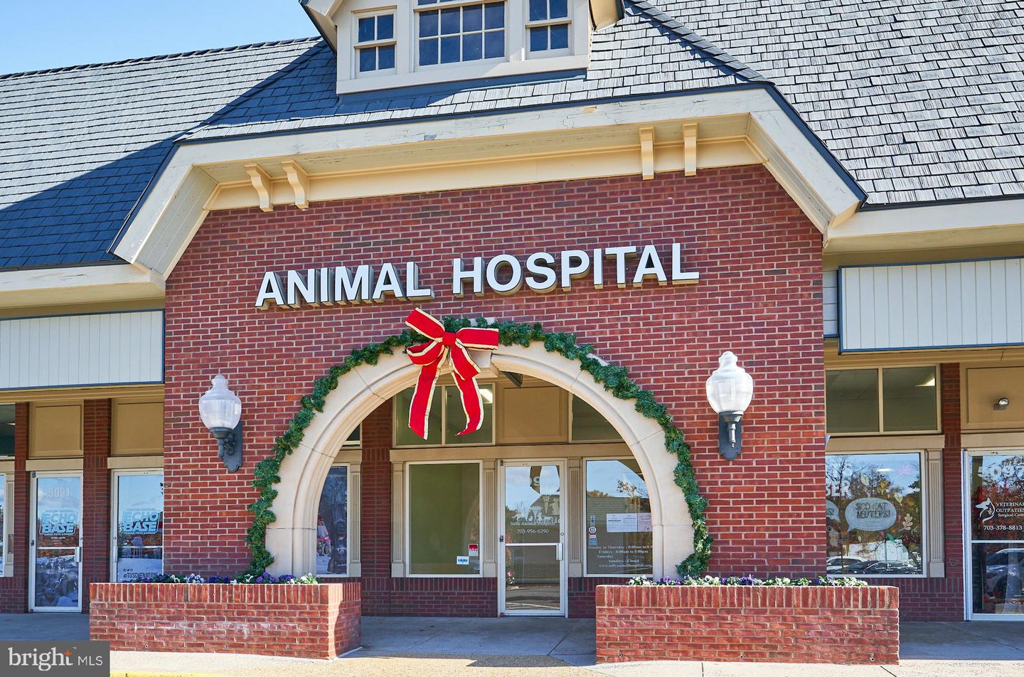 5105 WYNDHAM ROSE CV #115, CENTREVILLE, Virginia 20120, 3 Bedrooms Bedrooms, ,2 BathroomsBathrooms,Residential,For sale,5105 WYNDHAM ROSE CV #115,VAFX2262614 MLS # VAFX2262614