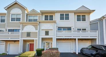 5105 WYNDHAM ROSE CV #115, CENTREVILLE, Virginia 20120, 3 Bedrooms Bedrooms, ,2 BathroomsBathrooms,Residential,For sale,5105 WYNDHAM ROSE CV #115,VAFX2262614 MLS # VAFX2262614