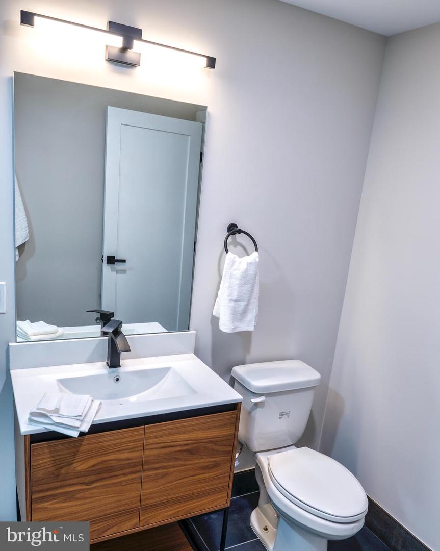 919 12TH ST NE #202, WASHINGTON, District Of Columbia 20002, 3 Bedrooms Bedrooms, 6 Rooms Rooms,2 BathroomsBathrooms,Residential,For sale,919 12TH ST NE #202,DCDC2220532 MLS # DCDC2220532 919 12TH ST NE #202, WASHINGTON, District Of Columbia 20002, 3 Bedrooms Bedrooms, 6 Rooms Rooms,2 BathroomsBathrooms,Residential,For sale,919 12TH ST NE #202,DCDC2220532 MLS # DCDC2220532