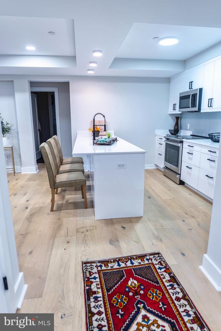 919 12TH ST NE #202, WASHINGTON, District Of Columbia 20002, 3 Bedrooms Bedrooms, 6 Rooms Rooms,2 BathroomsBathrooms,Residential,For sale,919 12TH ST NE #202,DCDC2220532 MLS # DCDC2220532 919 12TH ST NE #202, WASHINGTON, District Of Columbia 20002, 3 Bedrooms Bedrooms, 6 Rooms Rooms,2 BathroomsBathrooms,Residential,For sale,919 12TH ST NE #202,DCDC2220532 MLS # DCDC2220532