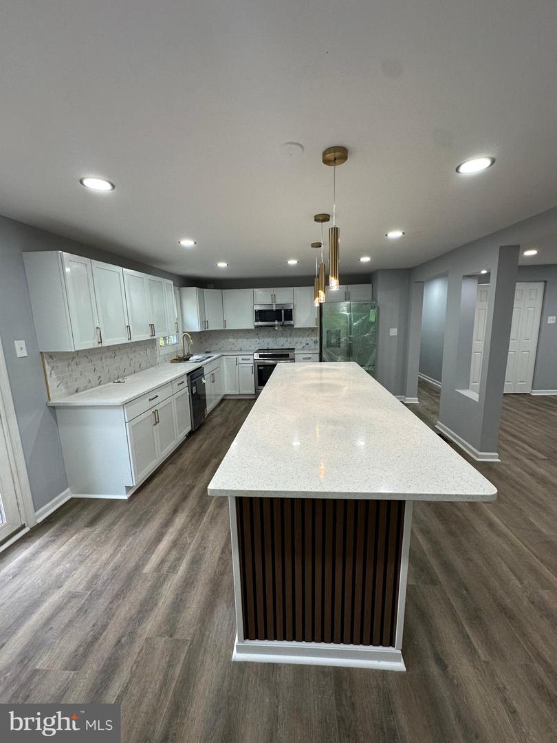 1411 MERCER RD, HAYMARKET, Virginia 20169, 4 Bedrooms Bedrooms, ,3 BathroomsBathrooms,Residential,For sale,1411 MERCER RD,VAPW2103492 MLS # VAPW2103492 1411 MERCER RD, HAYMARKET, Virginia 20169, 4 Bedrooms Bedrooms, ,3 BathroomsBathrooms,Residential,For sale,1411 MERCER RD,VAPW2103492 MLS # VAPW2103492