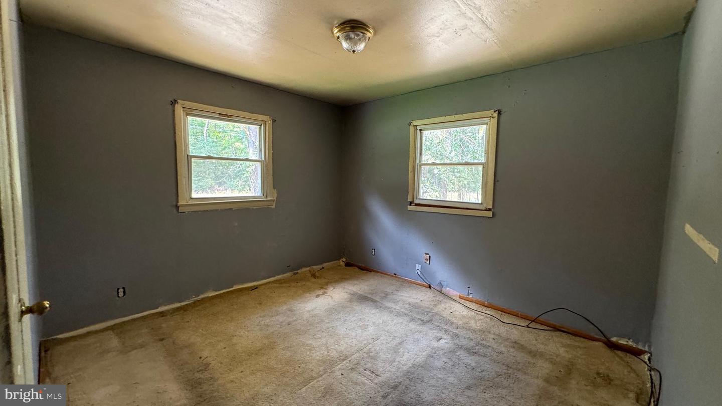 14405 MILLBANK RD, KING GEORGE, Virginia 22485, 5 Bedrooms Bedrooms, ,2 BathroomsBathrooms,Residential,For sale,14405 MILLBANK RD,VAKG2006976 MLS # VAKG2006976