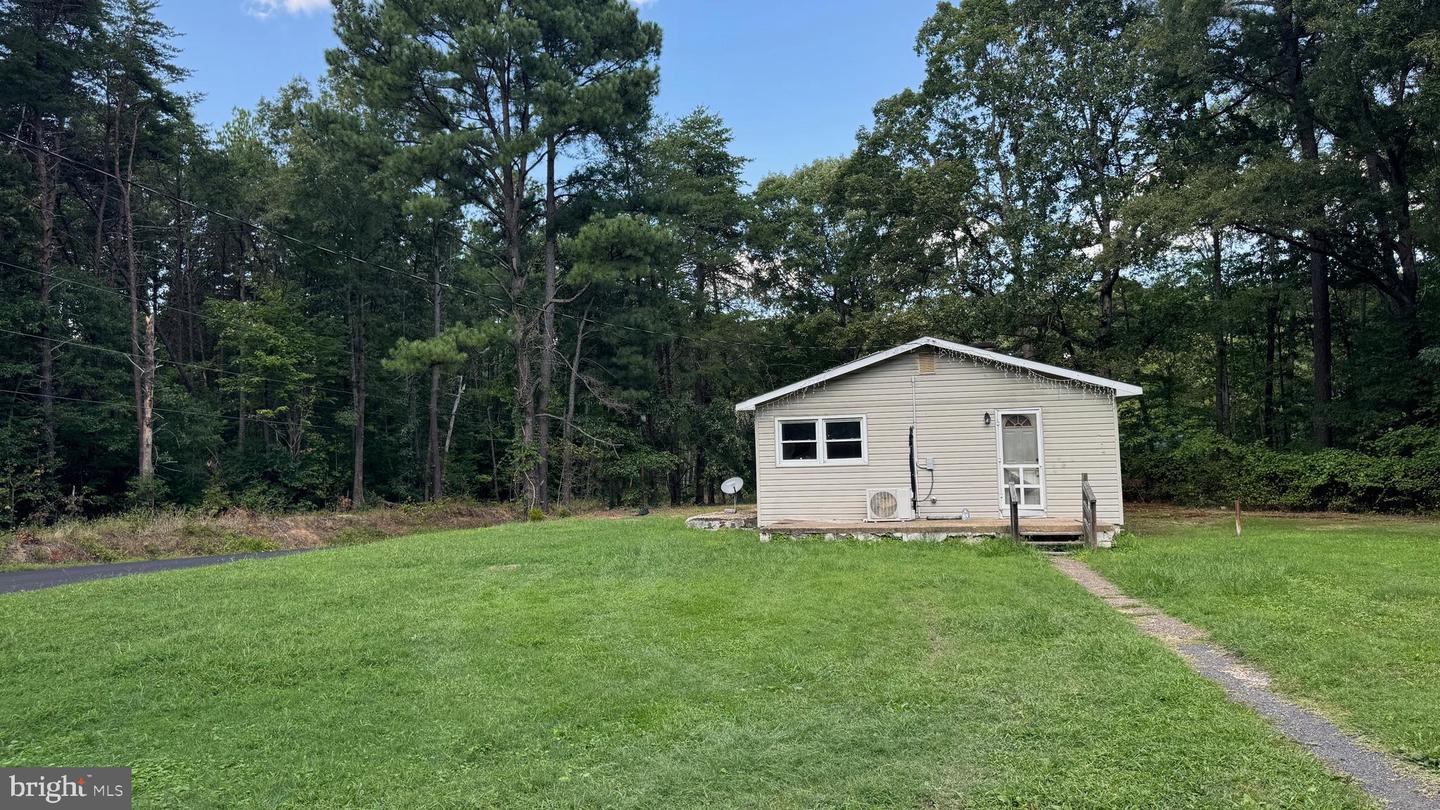 14405 MILLBANK RD, KING GEORGE, Virginia 22485, 5 Bedrooms Bedrooms, ,2 BathroomsBathrooms,Residential,For sale,14405 MILLBANK RD,VAKG2006976 MLS # VAKG2006976