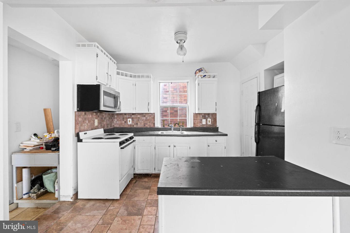 4227 GAULT PL NE, WASHINGTON, District Of Columbia 20019, 3 Bedrooms Bedrooms, 5 Rooms Rooms,2 BathroomsBathrooms,Residential,For sale,4227 GAULT PL NE,DCDC2221854 MLS # DCDC2221854