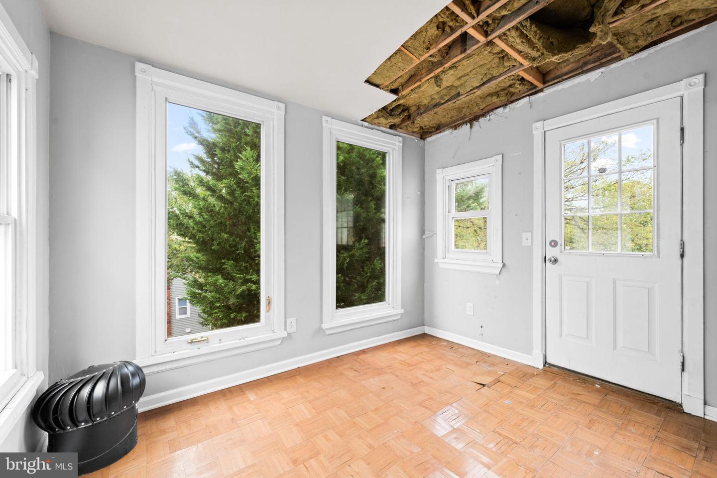 4227 GAULT PL NE, WASHINGTON, District Of Columbia 20019, 3 Bedrooms Bedrooms, 5 Rooms Rooms,2 BathroomsBathrooms,Residential,For sale,4227 GAULT PL NE,DCDC2221854 MLS # DCDC2221854