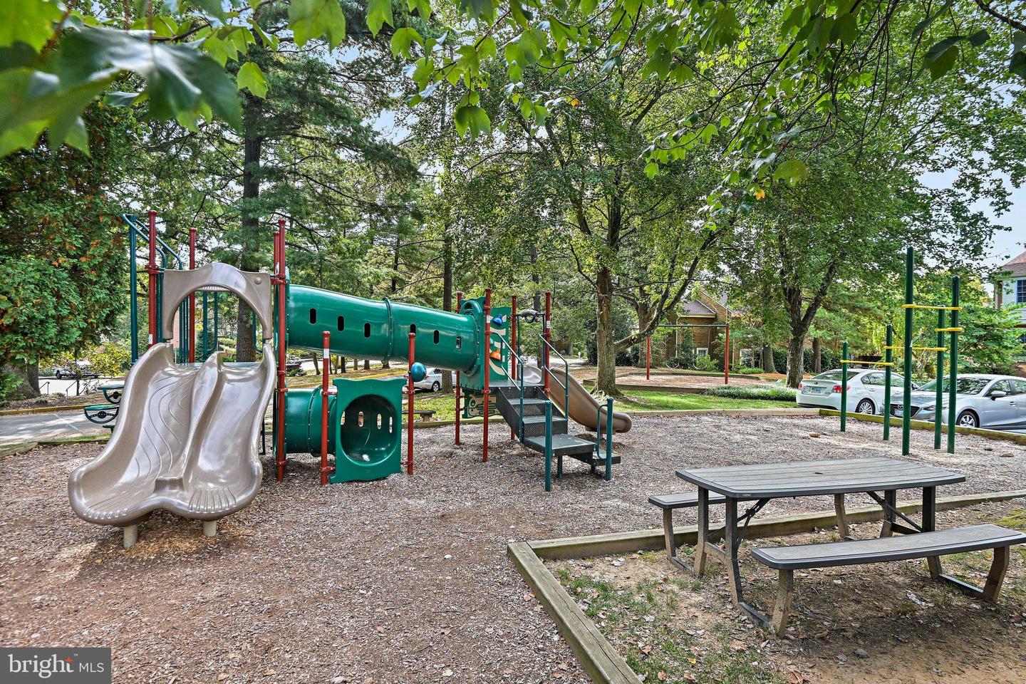 2180 GOLF COURSE DR, RESTON, Virginia 20191, 3 Bedrooms Bedrooms, ,2 BathroomsBathrooms,Residential,For sale,2180 GOLF COURSE DR,VAFX2268256 MLS # VAFX2268256