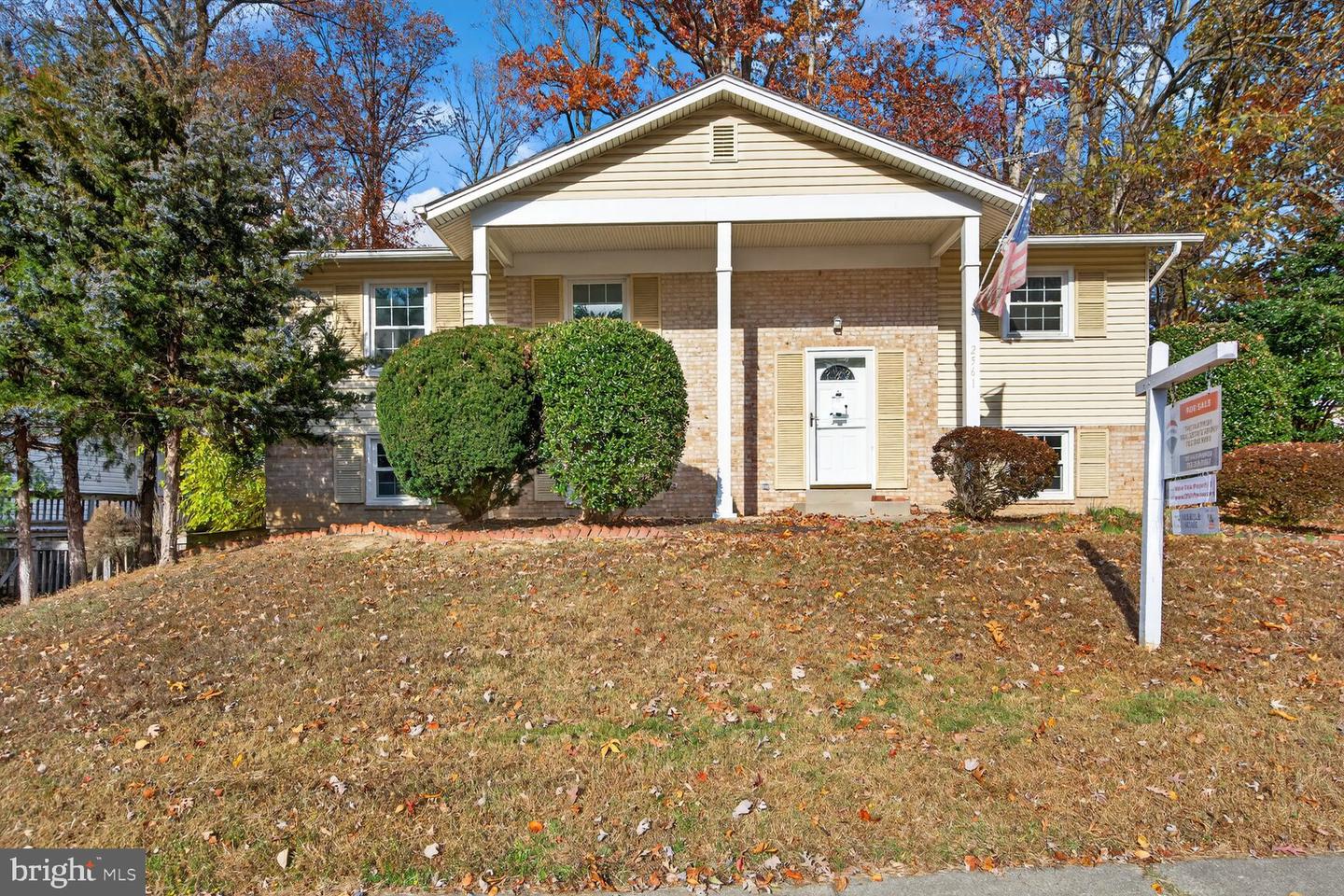 2561 PAXTON ST, WOODBRIDGE, Virginia 22192, 5 Bedrooms Bedrooms, ,2 BathroomsBathrooms,Residential,For sale,2561 PAXTON ST,VAPW2104546 MLS # VAPW2104546