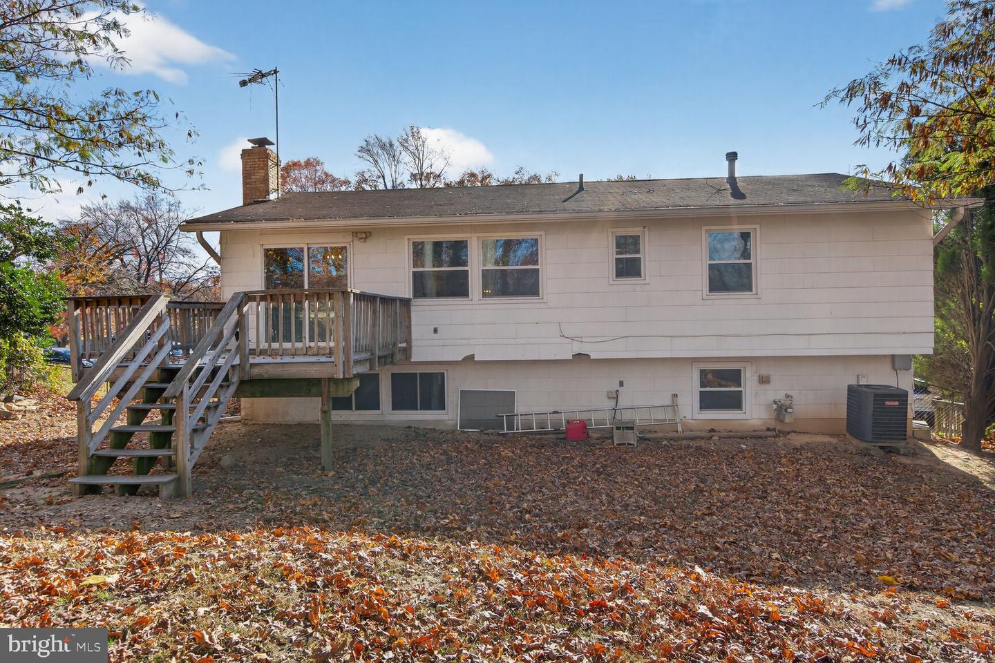 2561 PAXTON ST, WOODBRIDGE, Virginia 22192, 5 Bedrooms Bedrooms, ,2 BathroomsBathrooms,Residential,For sale,2561 PAXTON ST,VAPW2104546 MLS # VAPW2104546