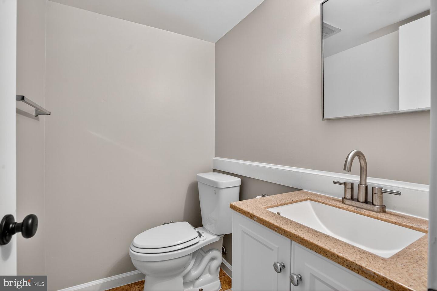 2561 PAXTON ST, WOODBRIDGE, Virginia 22192, 5 Bedrooms Bedrooms, ,2 BathroomsBathrooms,Residential,For sale,2561 PAXTON ST,VAPW2104546 MLS # VAPW2104546