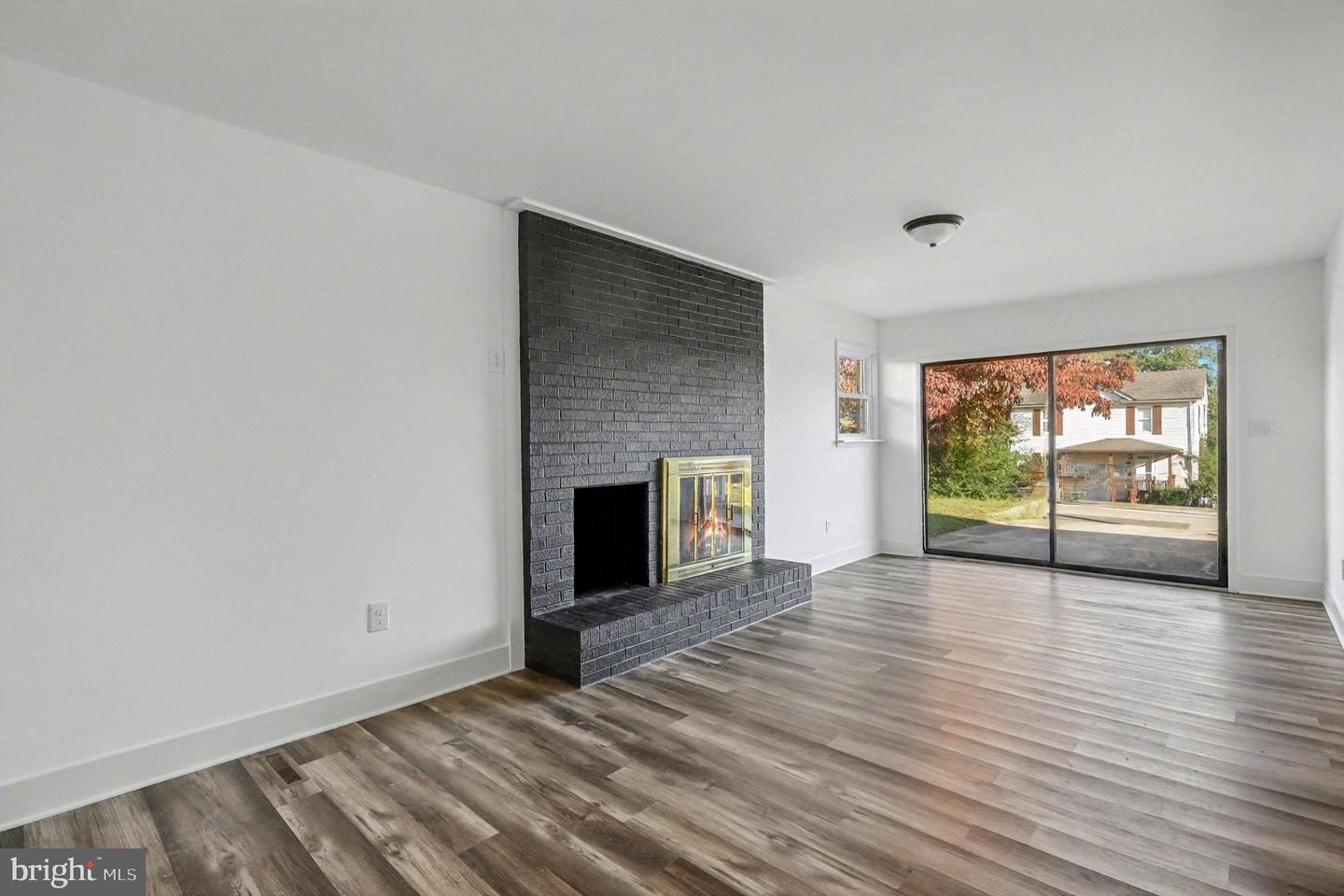 334 W 11TH ST, FRONT ROYAL, Virginia 22630, 3 Bedrooms Bedrooms, ,1 BathroomBathrooms,Residential,For sale,334 W 11TH ST,VAWR2012406 MLS # VAWR2012406