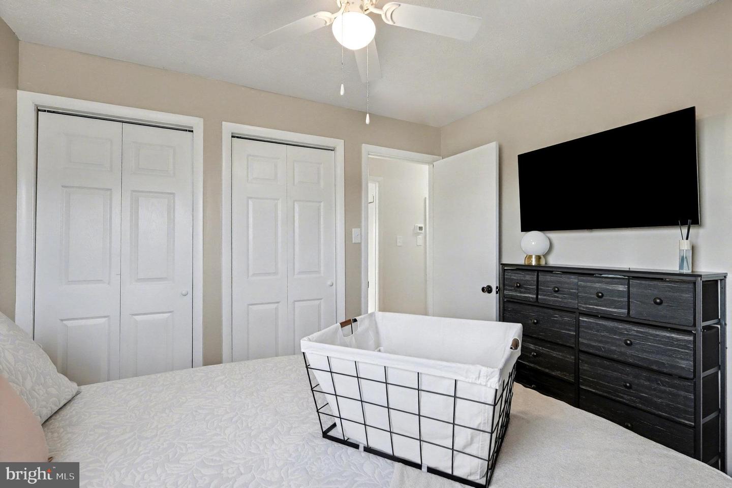 334 W 11TH ST, FRONT ROYAL, Virginia 22630, 3 Bedrooms Bedrooms, ,1 BathroomBathrooms,Residential,For sale,334 W 11TH ST,VAWR2012406 MLS # VAWR2012406