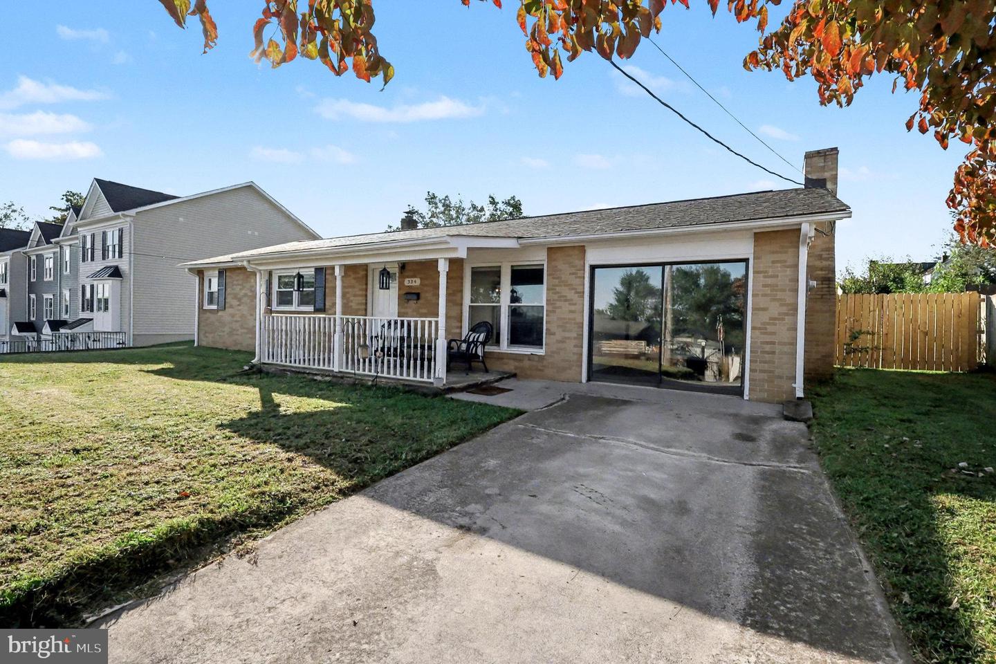 334 W 11TH ST, FRONT ROYAL, Virginia 22630, 3 Bedrooms Bedrooms, ,1 BathroomBathrooms,Residential,For sale,334 W 11TH ST,VAWR2012406 MLS # VAWR2012406