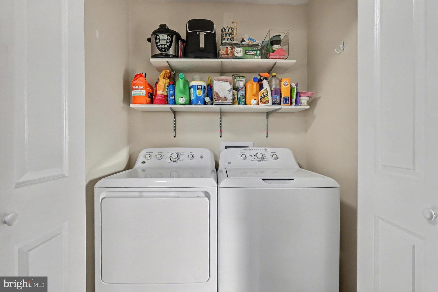 334 W 11TH ST, FRONT ROYAL, Virginia 22630, 3 Bedrooms Bedrooms, ,1 BathroomBathrooms,Residential,For sale,334 W 11TH ST,VAWR2012406 MLS # VAWR2012406