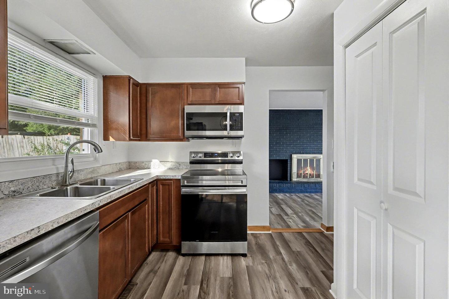 334 W 11TH ST, FRONT ROYAL, Virginia 22630, 3 Bedrooms Bedrooms, ,1 BathroomBathrooms,Residential,For sale,334 W 11TH ST,VAWR2012406 MLS # VAWR2012406