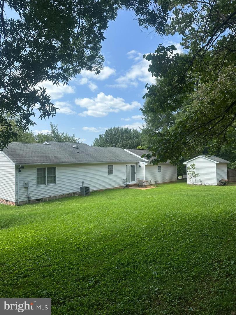 305 JACKSON ST, WARRENTON, Virginia 20186, 3 Bedrooms Bedrooms, 9 Rooms Rooms,2 BathroomsBathrooms,Residential,For sale,305 JACKSON ST,VAFQ2018448 MLS # VAFQ2018448