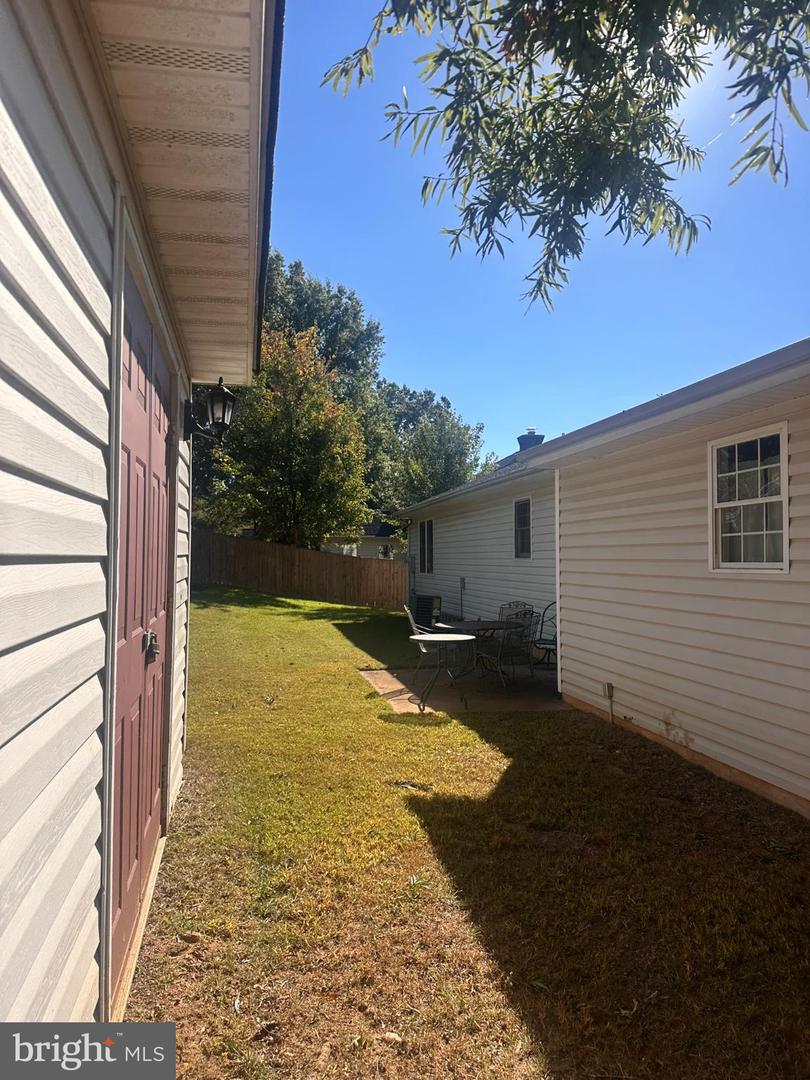 305 JACKSON ST, WARRENTON, Virginia 20186, 3 Bedrooms Bedrooms, 9 Rooms Rooms,2 BathroomsBathrooms,Residential,For sale,305 JACKSON ST,VAFQ2018448 MLS # VAFQ2018448