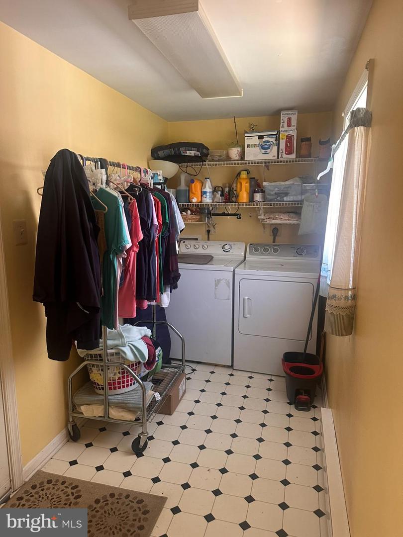 305 JACKSON ST, WARRENTON, Virginia 20186, 3 Bedrooms Bedrooms, 9 Rooms Rooms,2 BathroomsBathrooms,Residential,For sale,305 JACKSON ST,VAFQ2018448 MLS # VAFQ2018448