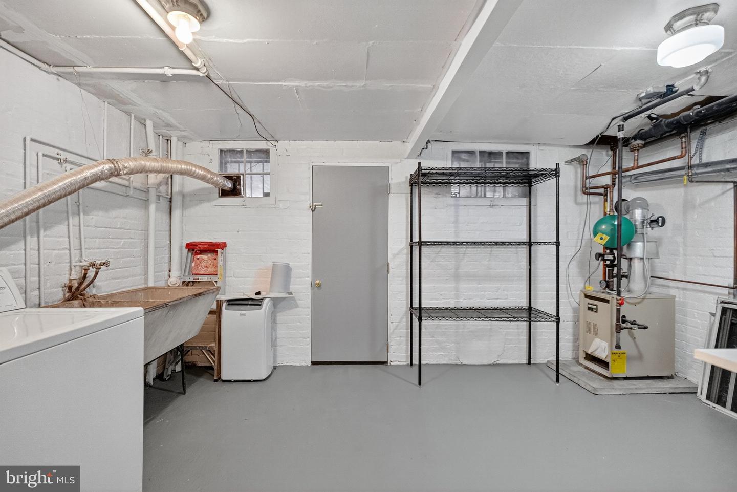 424 23RD PL NE, WASHINGTON, District Of Columbia 20002, 2 Bedrooms Bedrooms, ,1 BathroomBathrooms,Residential,For sale,424 23RD PL NE,DCDC2224234 MLS # DCDC2224234