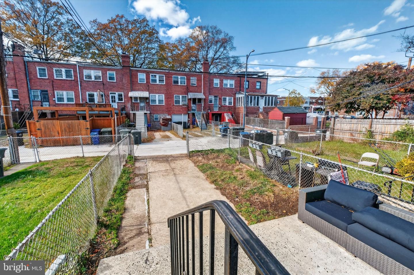 424 23RD PL NE, WASHINGTON, District Of Columbia 20002, 2 Bedrooms Bedrooms, ,1 BathroomBathrooms,Residential,For sale,424 23RD PL NE,DCDC2224234 MLS # DCDC2224234