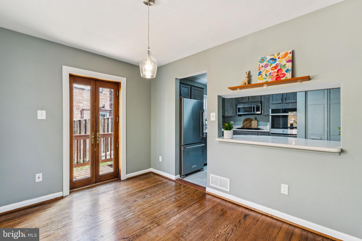 641 S GREENBRIER ST, ARLINGTON, Virginia 22204, 5 Bedrooms Bedrooms, ,2 BathroomsBathrooms,Residential,For sale,641 S GREENBRIER ST,VAAR2064298 MLS # VAAR2064298