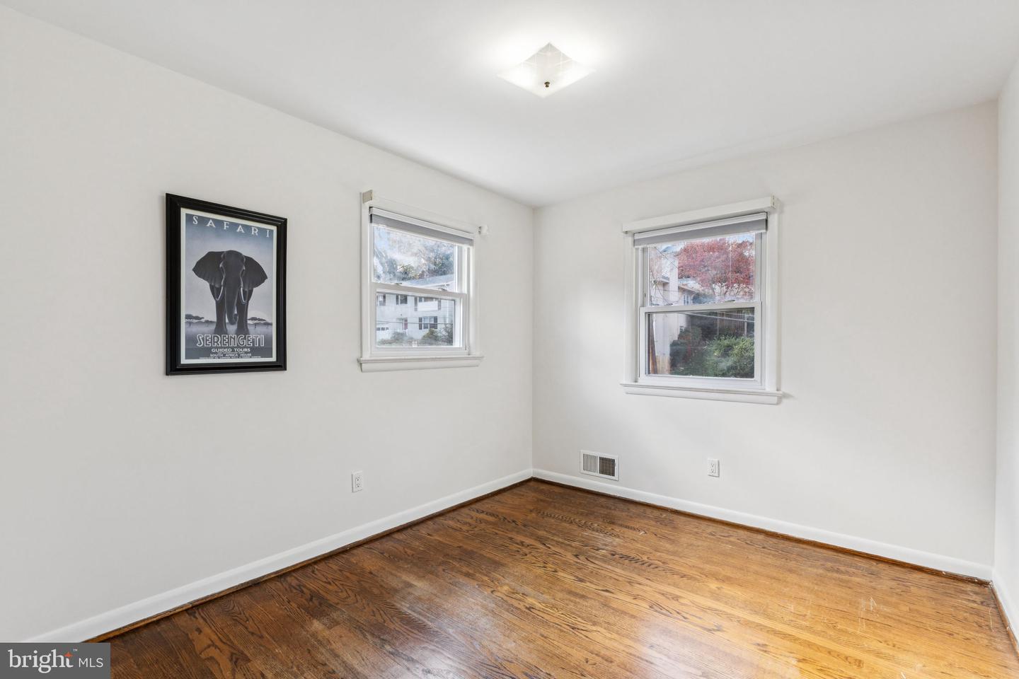 641 S GREENBRIER ST, ARLINGTON, Virginia 22204, 5 Bedrooms Bedrooms, ,2 BathroomsBathrooms,Residential,For sale,641 S GREENBRIER ST,VAAR2064298 MLS # VAAR2064298