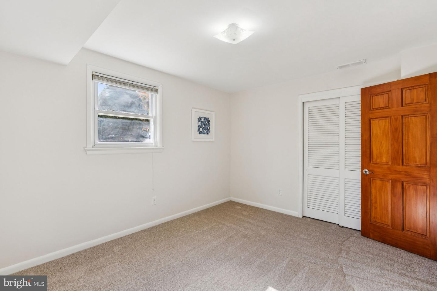 641 S GREENBRIER ST, ARLINGTON, Virginia 22204, 5 Bedrooms Bedrooms, ,2 BathroomsBathrooms,Residential,For sale,641 S GREENBRIER ST,VAAR2064298 MLS # VAAR2064298