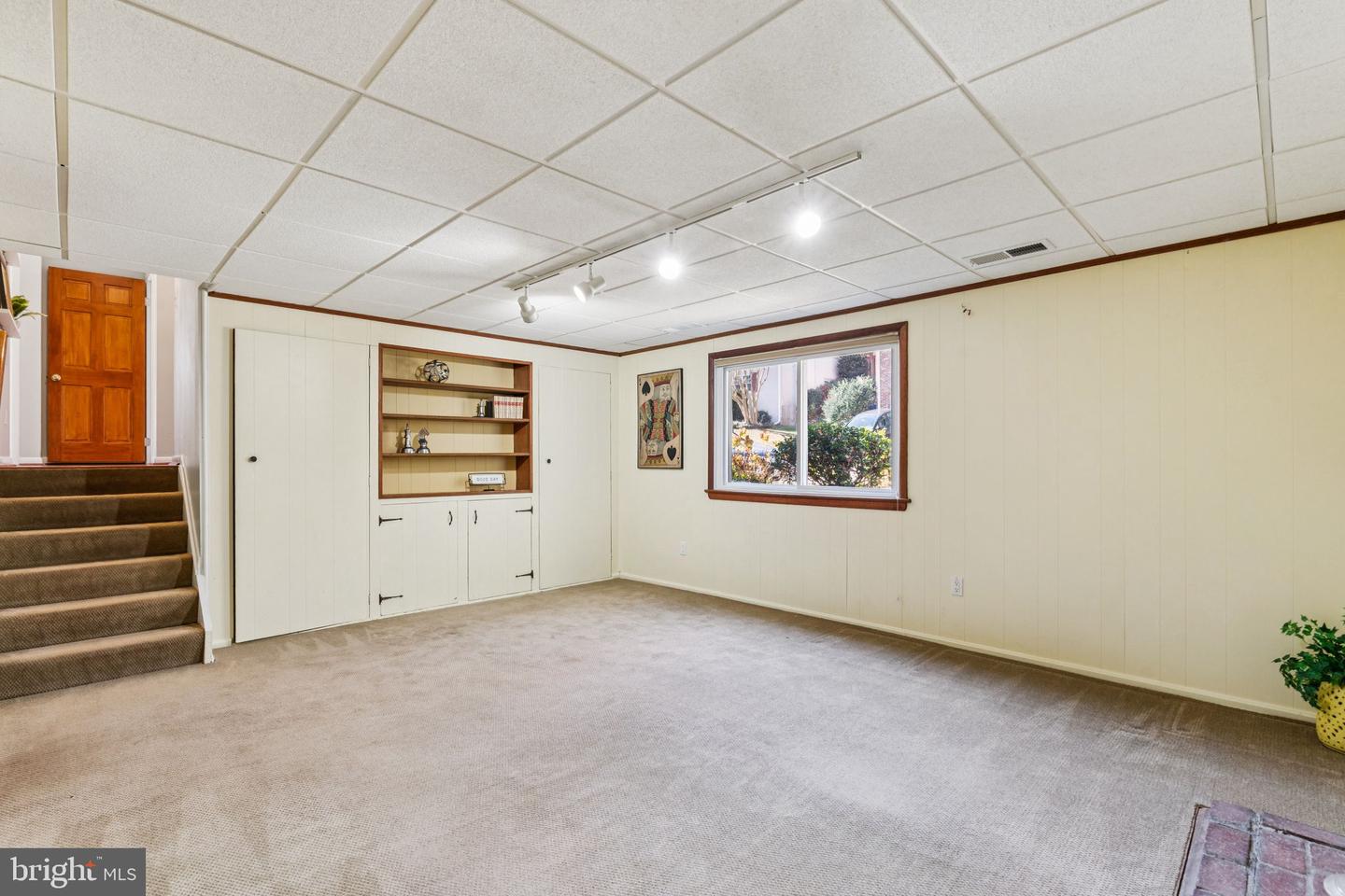 641 S GREENBRIER ST, ARLINGTON, Virginia 22204, 5 Bedrooms Bedrooms, ,2 BathroomsBathrooms,Residential,For sale,641 S GREENBRIER ST,VAAR2064298 MLS # VAAR2064298