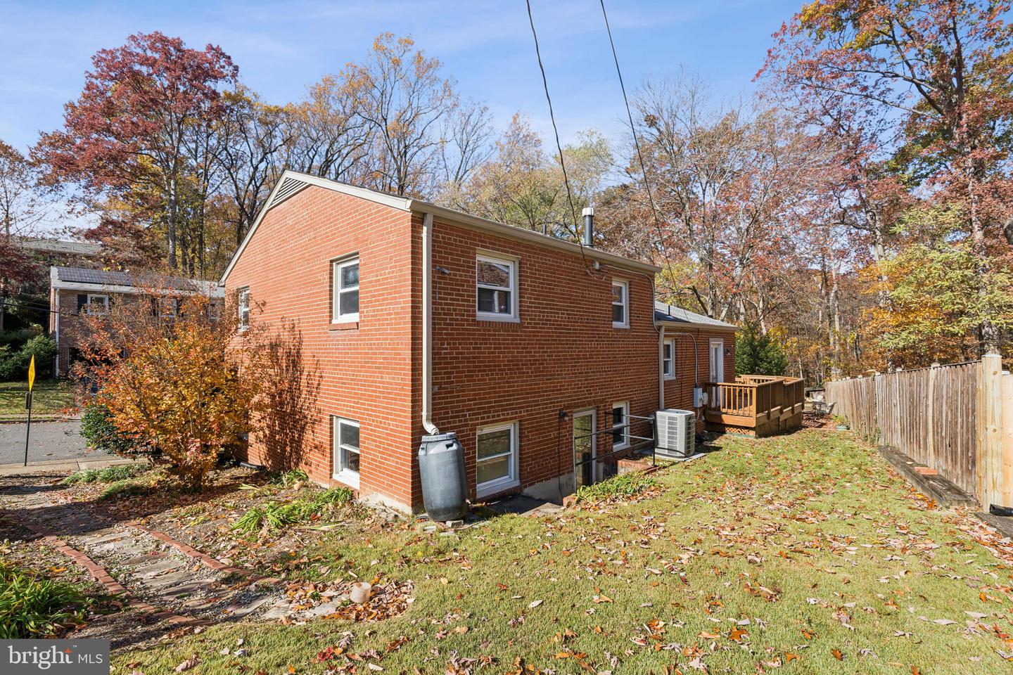 641 S GREENBRIER ST, ARLINGTON, Virginia 22204, 5 Bedrooms Bedrooms, ,2 BathroomsBathrooms,Residential,For sale,641 S GREENBRIER ST,VAAR2064298 MLS # VAAR2064298