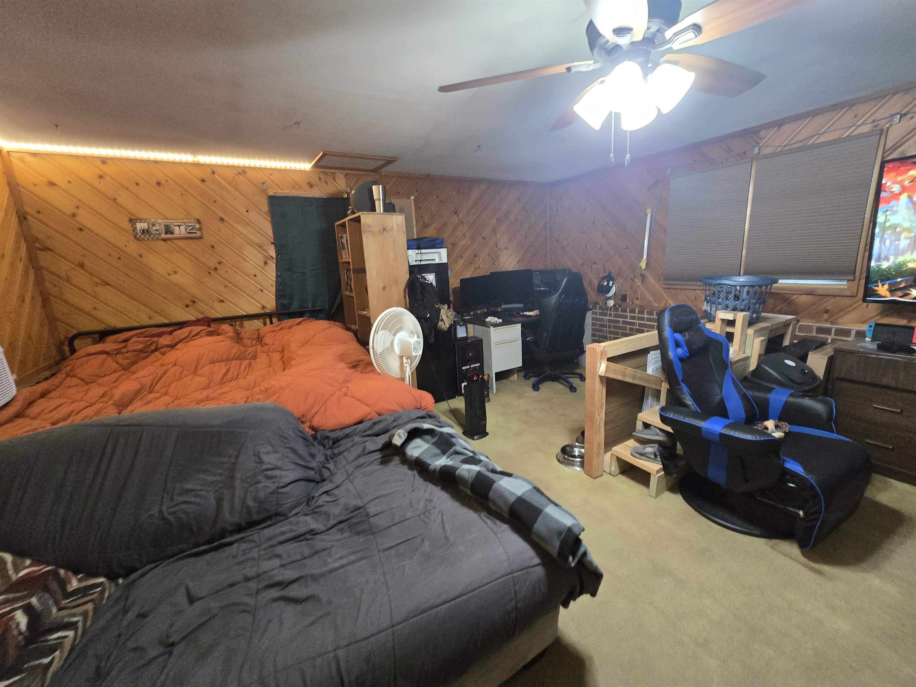 351 CAMPBELL ST, STAUNTON, Virginia 24401, 3 Bedrooms Bedrooms, ,1 BathroomBathrooms,Residential,351 CAMPBELL ST,671027 MLS # 671027