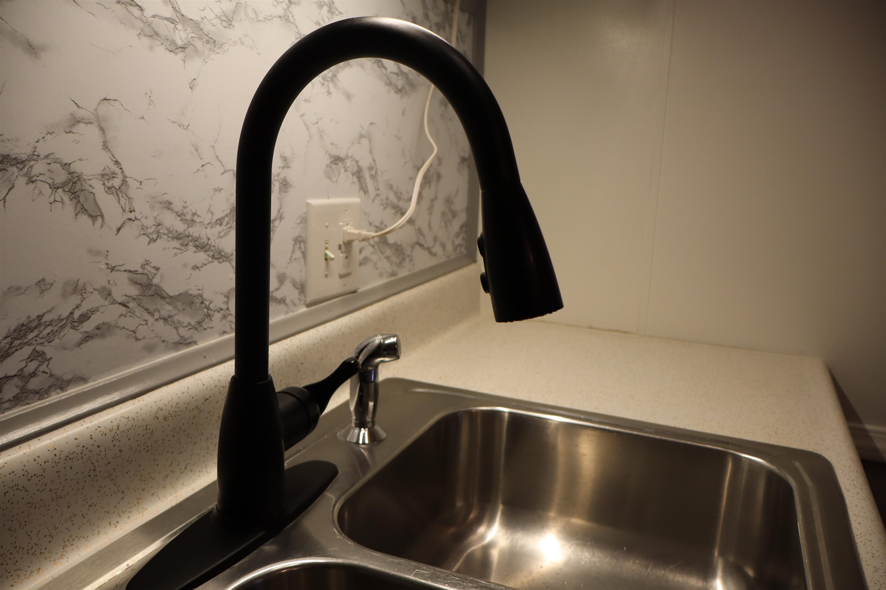 351 CAMPBELL ST, STAUNTON, Virginia 24401, 3 Bedrooms Bedrooms, ,1 BathroomBathrooms,Residential,351 CAMPBELL ST,671027 MLS # 671027